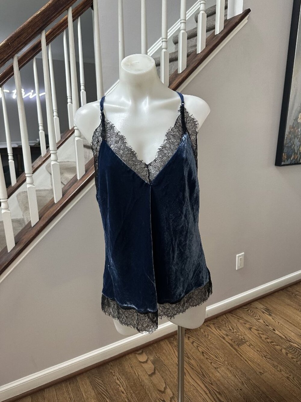 NWT Gold Hawk Navy Velvet Black Lace Lined Cami Size L